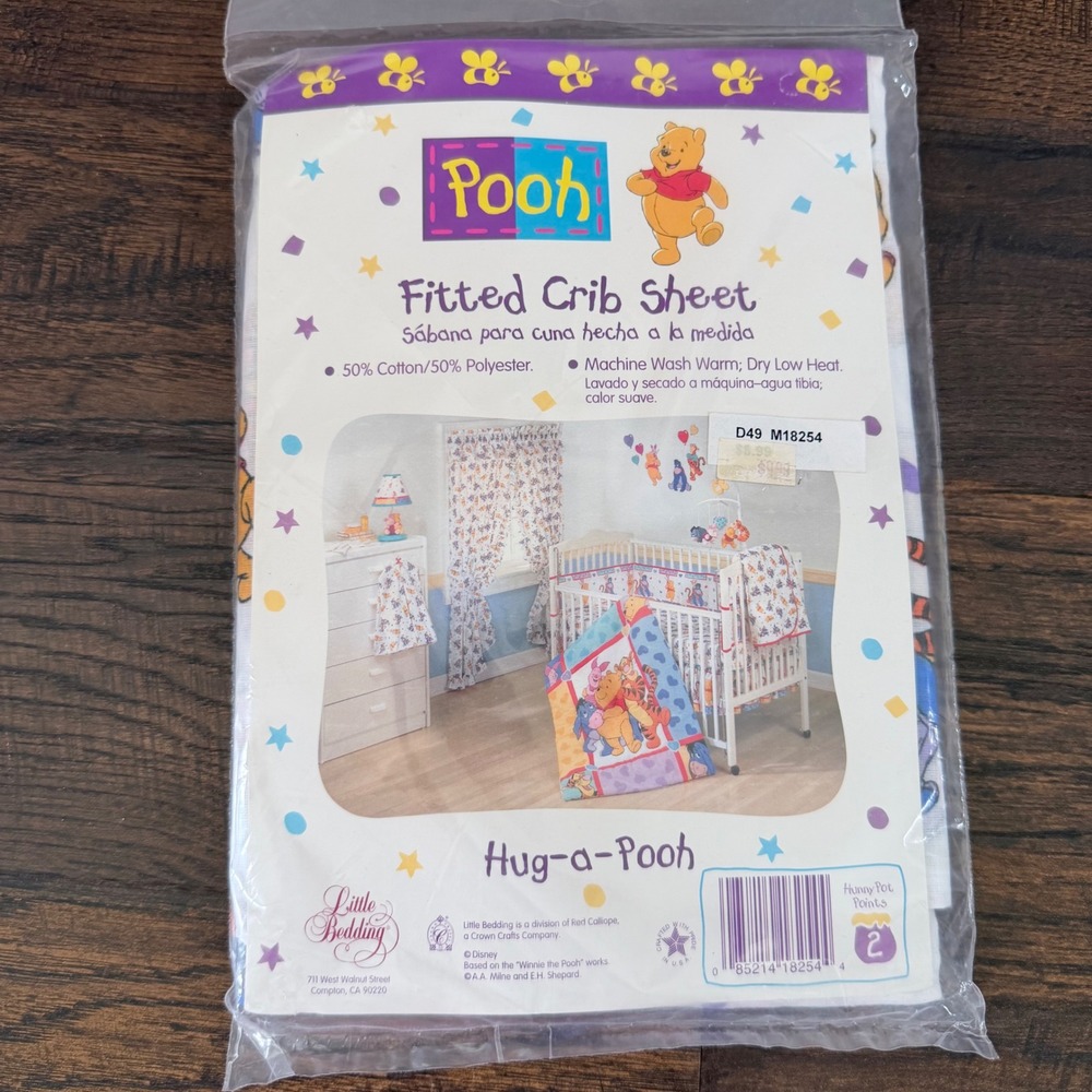 Disney Winnie the Pooh Fitted Crib Sheet Kids OS White Vintage Hug-a-Pooh 90's
